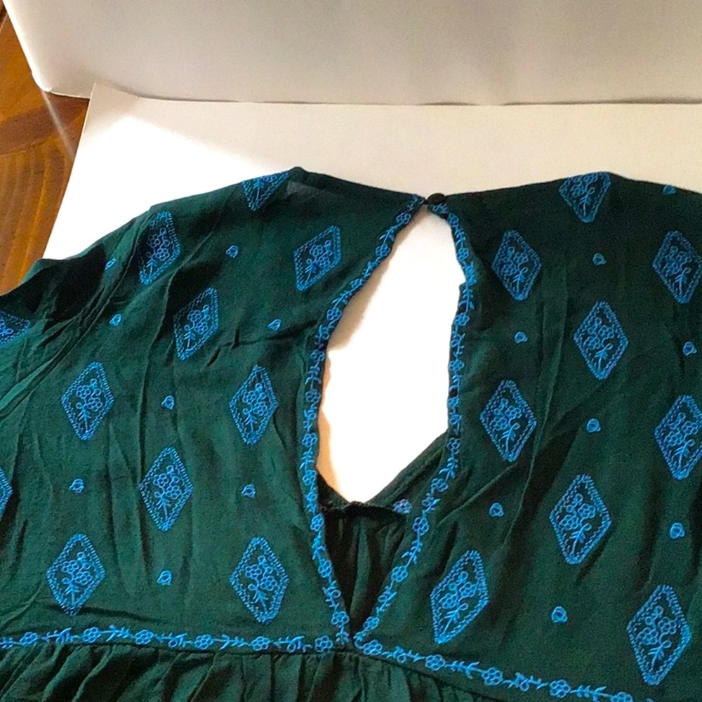 #BOHO v neck open back top - Picture 7 of 8